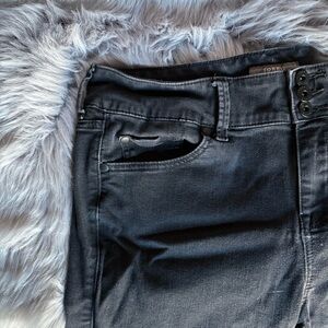 Jegging High-Rise Skinny Jean